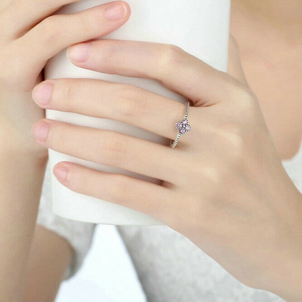 New 925 Silver Floower Shape White Sapphire Ring - Picture 3 of 3